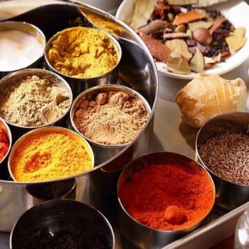 ママインディアンレストランー大阪キャッスルホテル